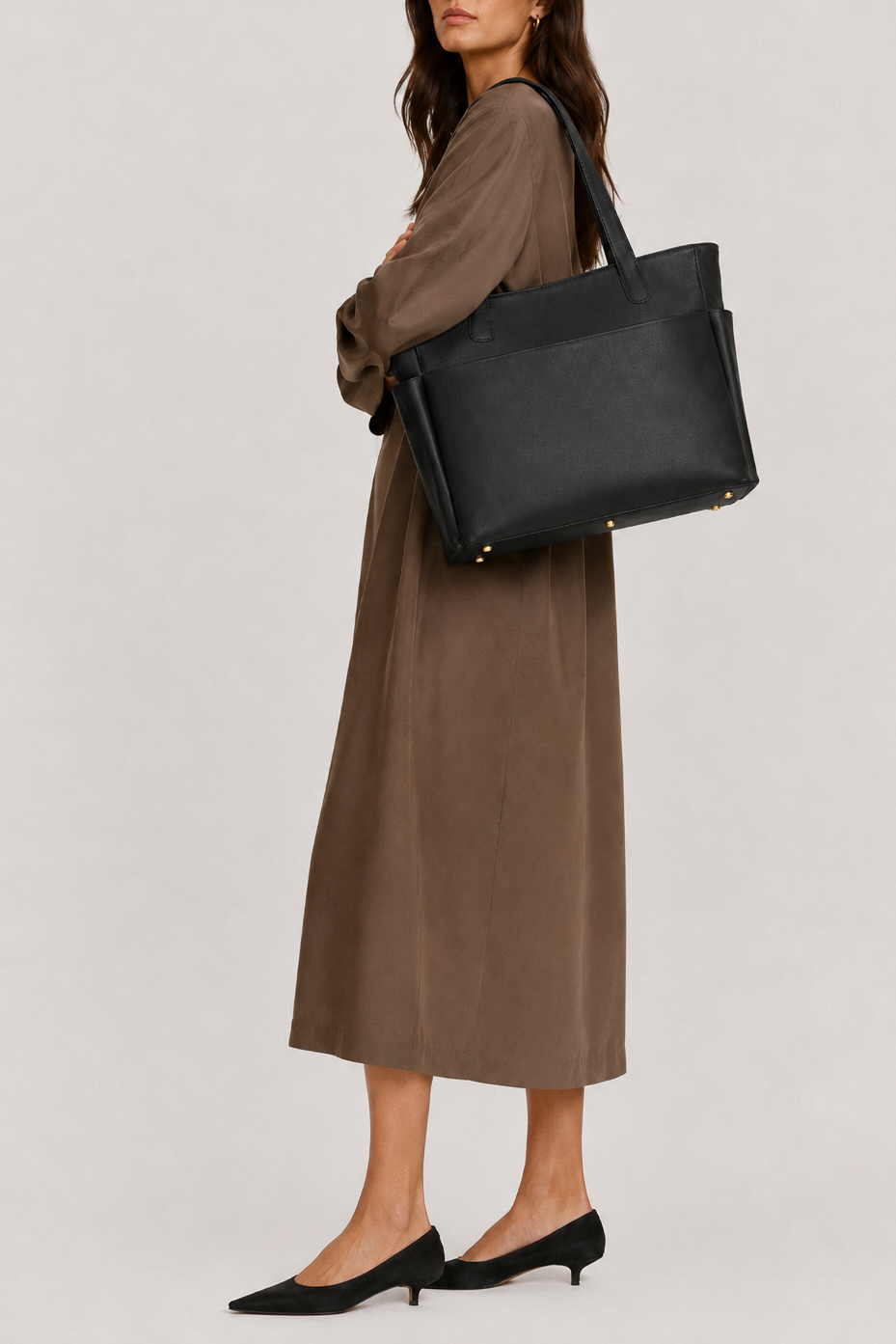 How to Choose a Leather Tote Bag for Work, Travel & Everyday Life