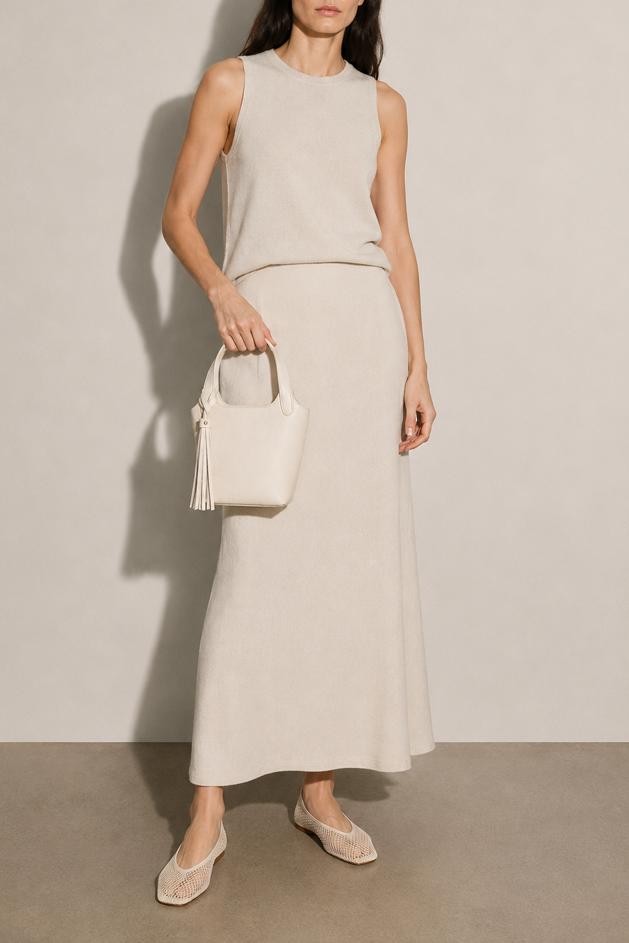 Leather top handle bag in the color off white